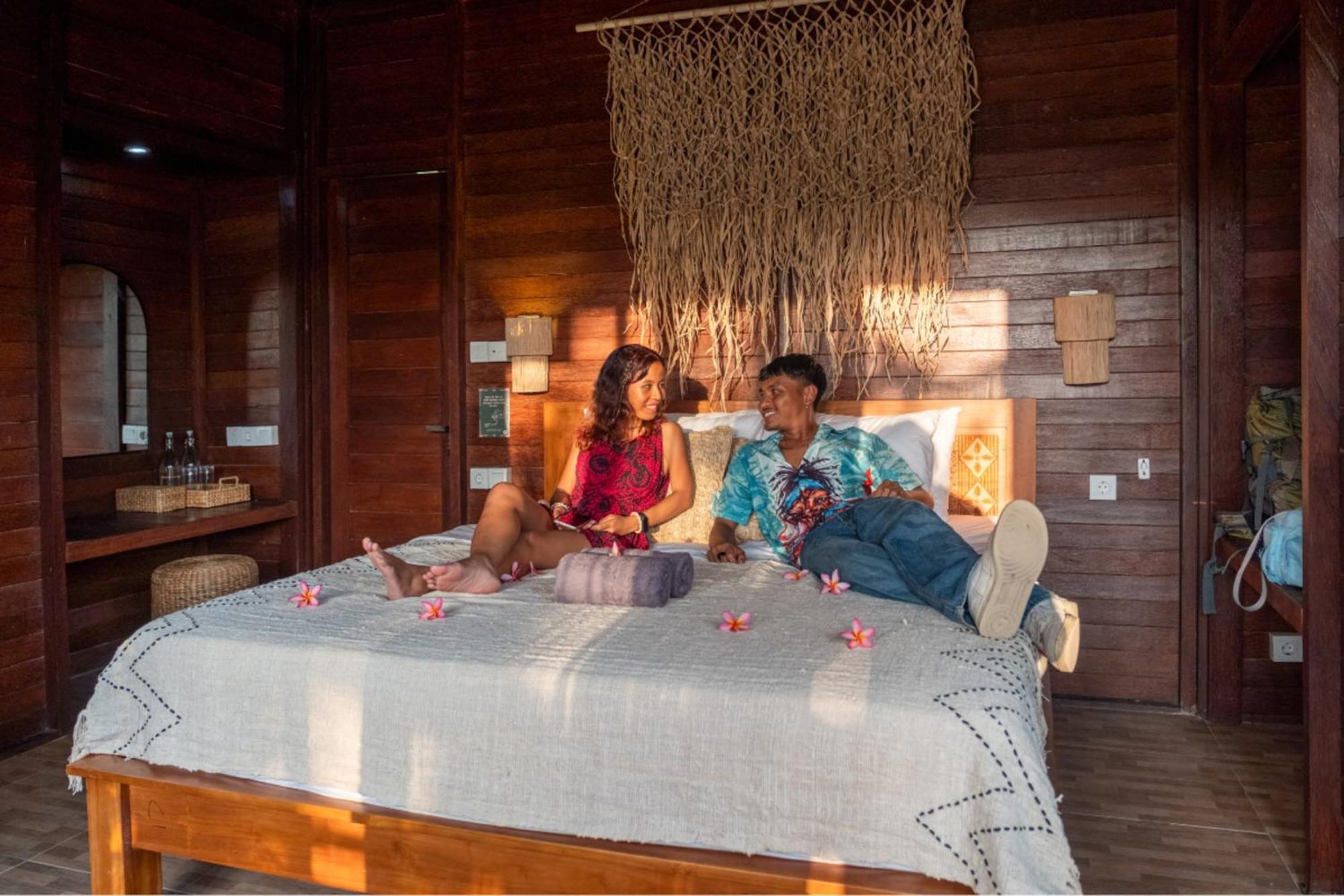 Mad Monkey Nusa Lembongan Экстерьер фото